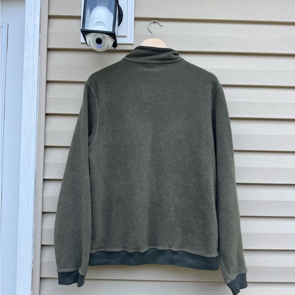Patagonia Men’s Green Synchilla Sweater - Picture 5 of 8